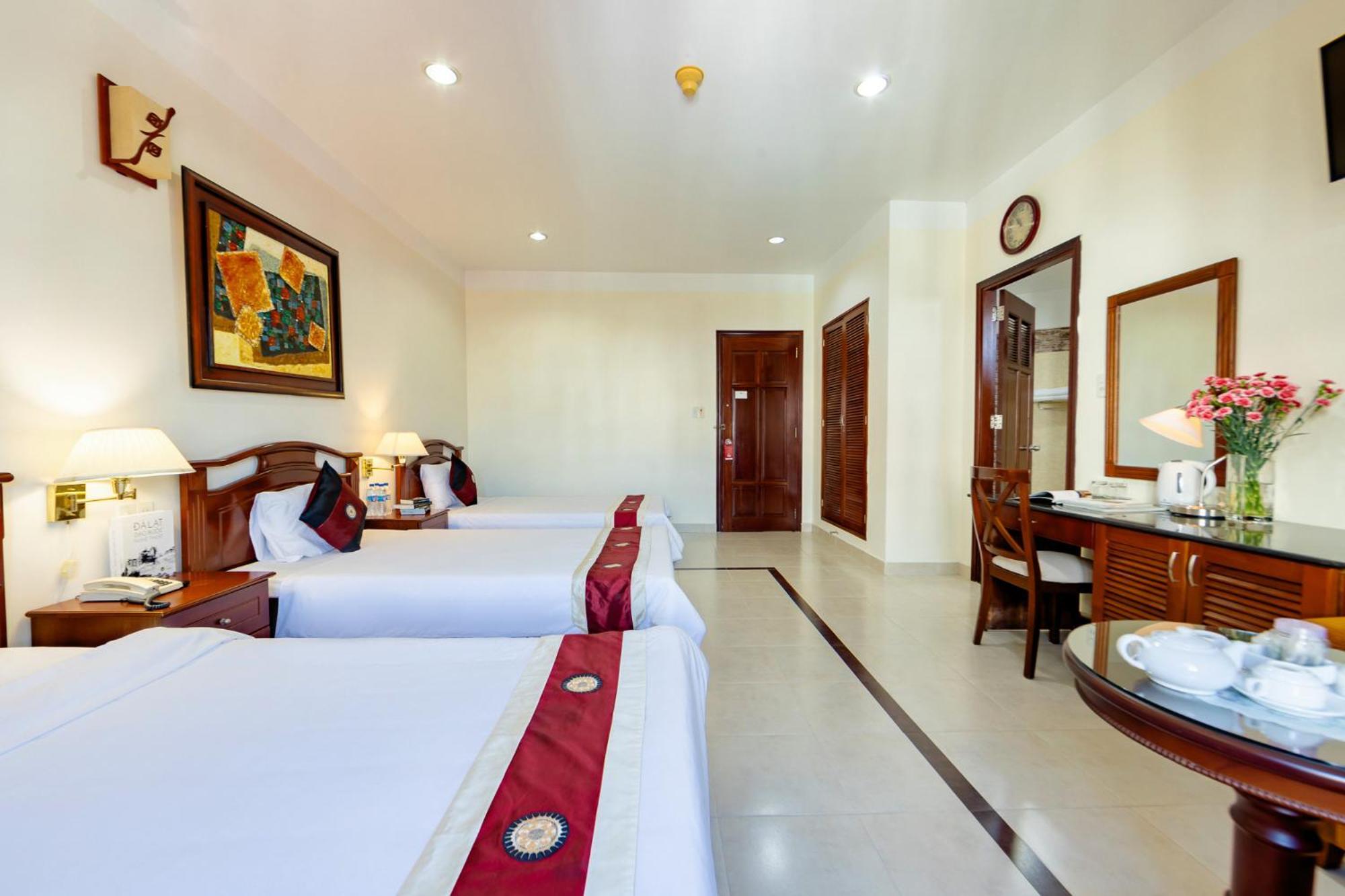 Hung Phong Hotel - Near Dalat Night Market Extérieur photo